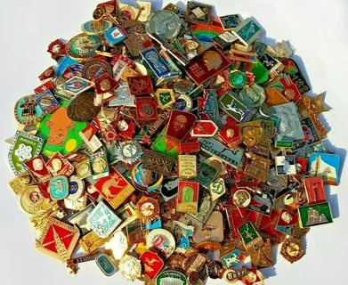 custom enamel pins canada